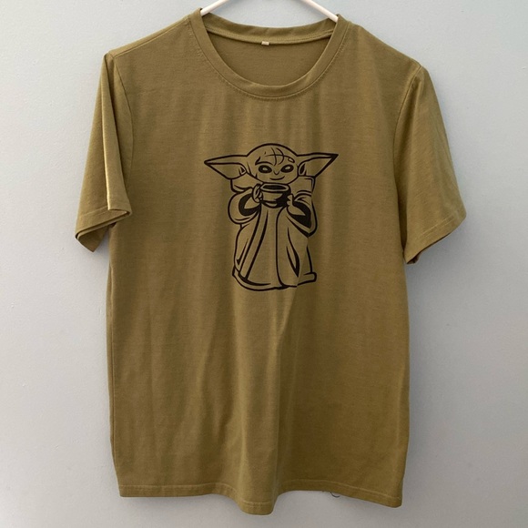 Tops - Baby yoda graphic t shirt